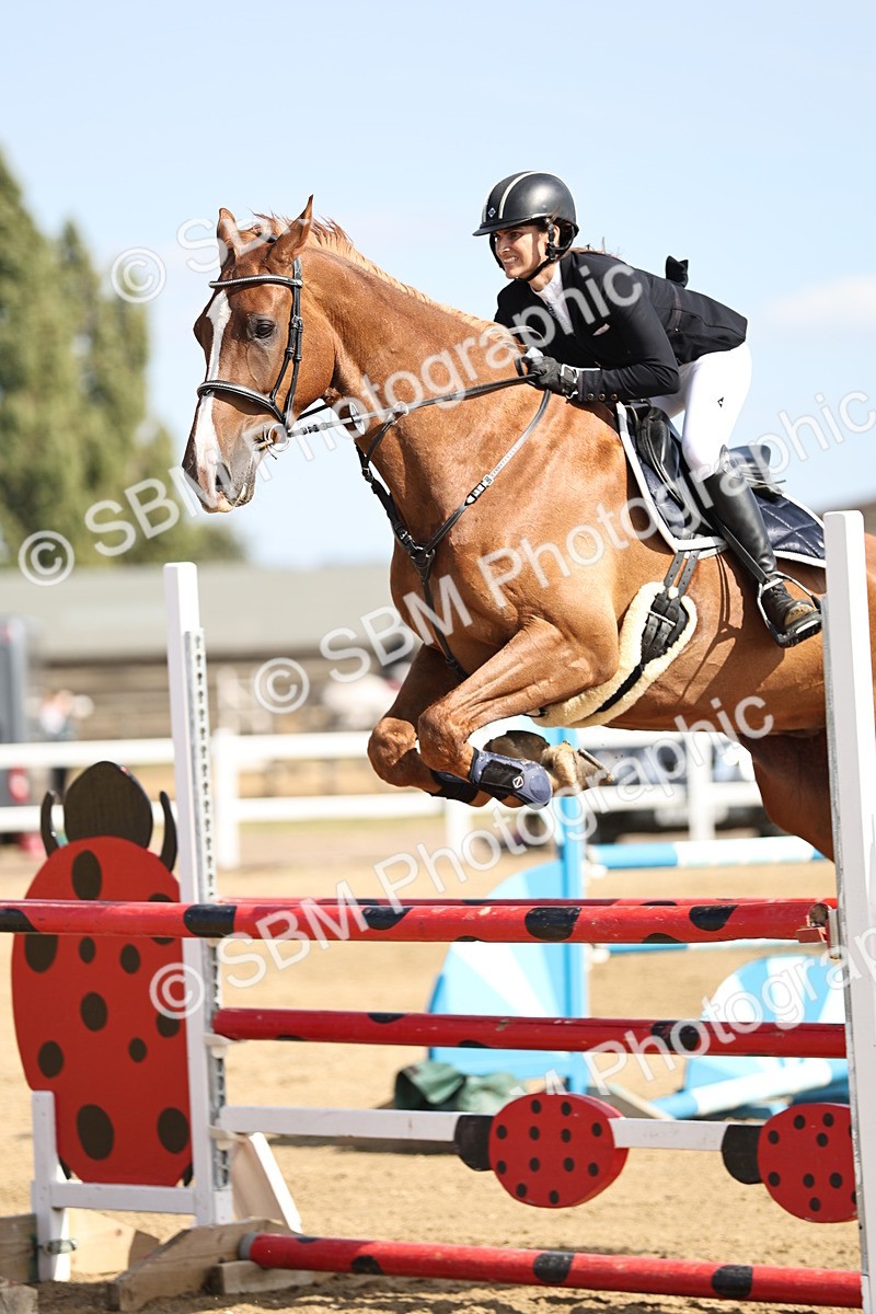 SBM_005194 - Class 6 = Senior Newcomers - 1.10m Open