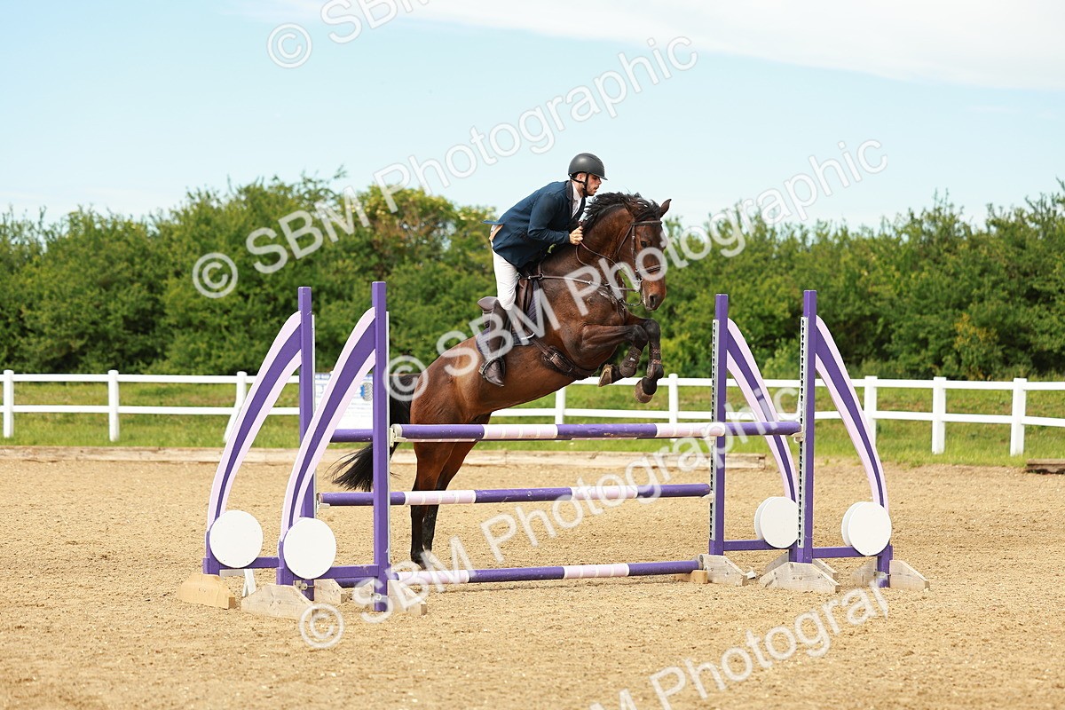 SBM_002270 - Class 4 - Senior Newcomers - 1.10m