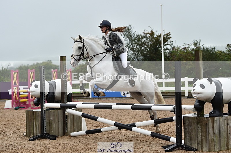 220829A-172930-00442 - 80cm Classes 5a 5b & 6