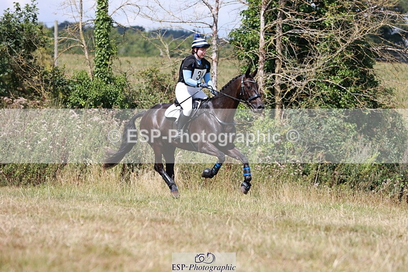 250802A-130345-04245 - A-034-Annastasia.Cross-KENNDALE