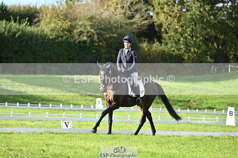 251024A-100910-07987 - F-452-Suzy.Stoneman