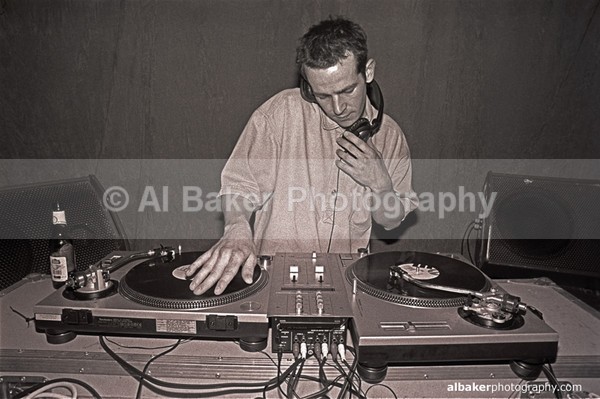 01 - People Under The Stairs @ planet k 13.04.00