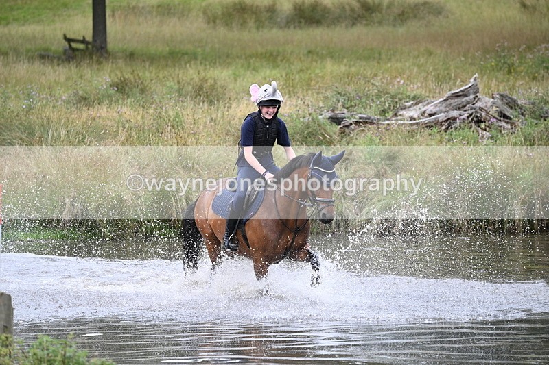 WJ7_2574 - Time at Water 11:37 to 12:13