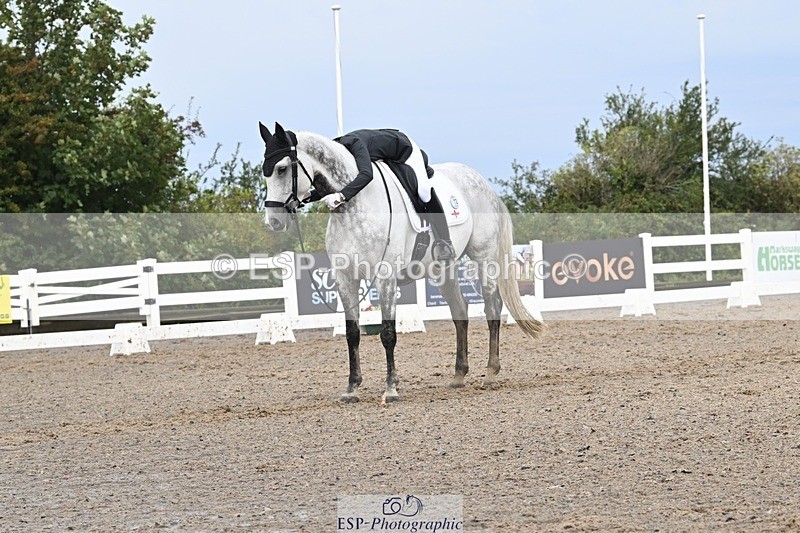 250907-111326-06549 - 072-Jan.ChoppingSeal