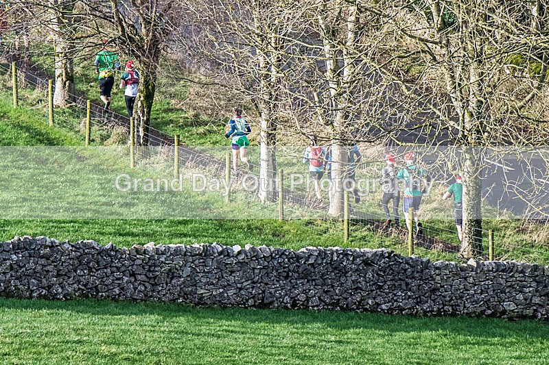 Litton-233 - Litton Christmas Cracker Fell Race (Limestone Series) Sunday 14th December 2025