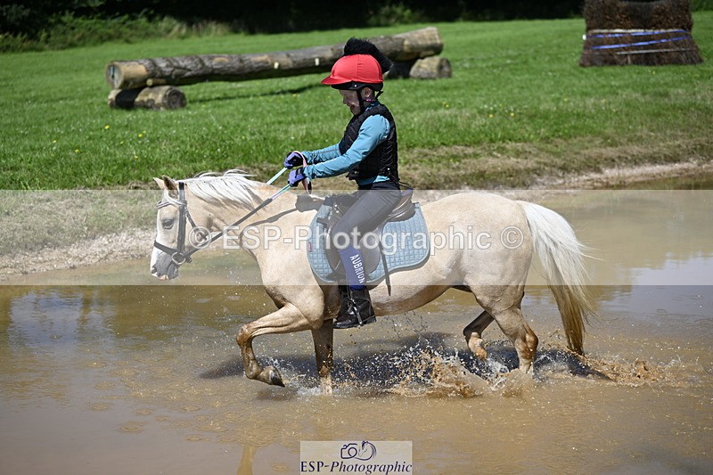 240728B-112106-00910 - Theo's Group XC