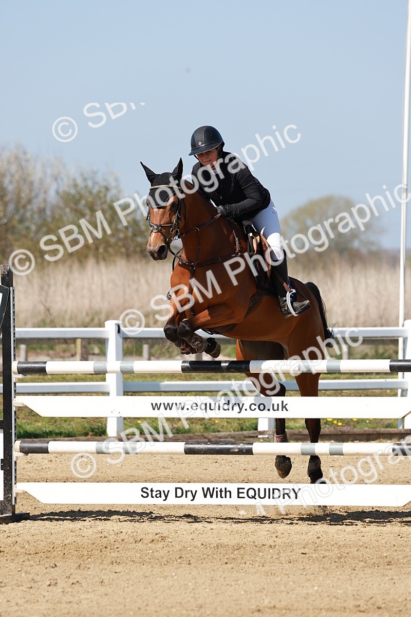 SBM_004277 - Class 17 - Senior Newcomers - 1.10m