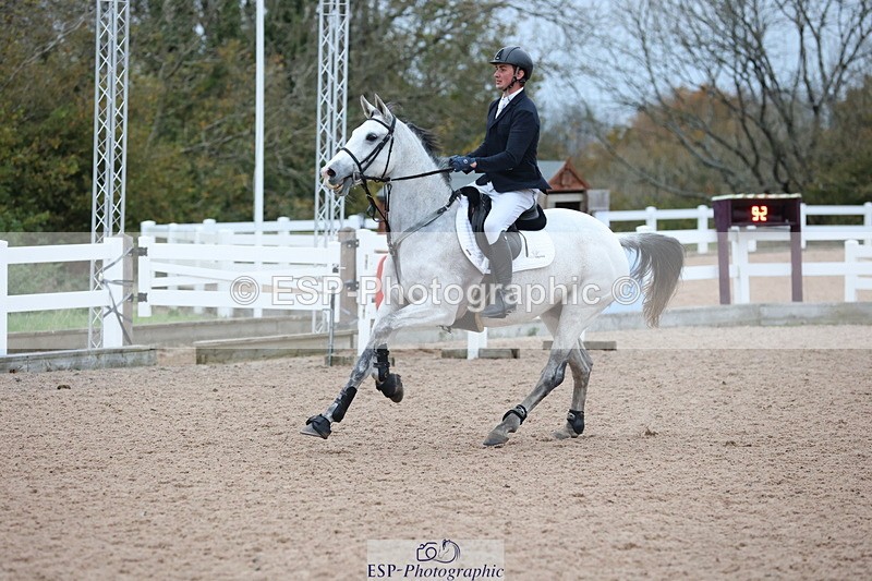 241101A-160821-03243 - FRI Cls 8 National 1.30m