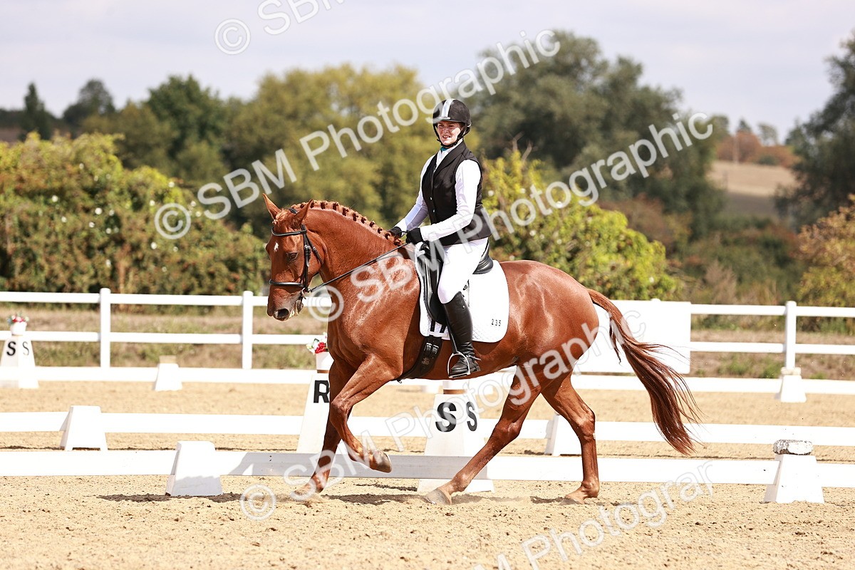 SBM_018501 - Class 17 - Novice 6