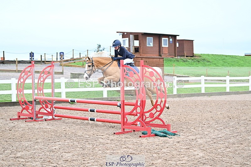 240908A-111412-03283 - Cls 18 A&B Pony Brit Nov & 80 Opern