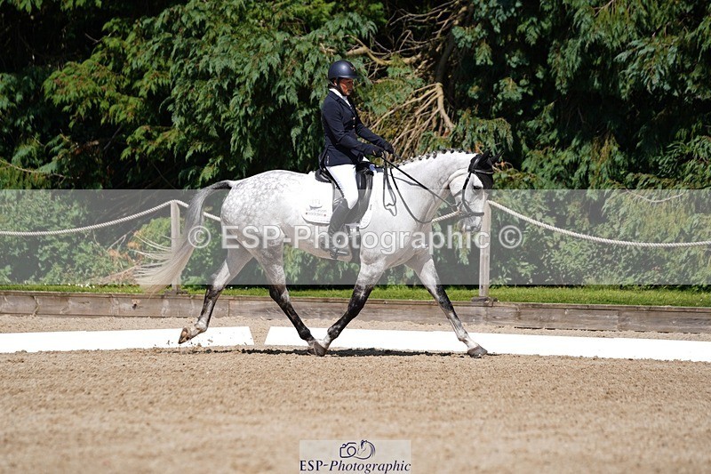 240719-152408-02626 - 114-Claire_Holiday-Diamond_Opposition