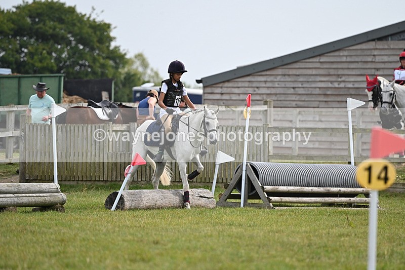 WJ6_0401 - 40cm XC Time 10:57 to 11:30
