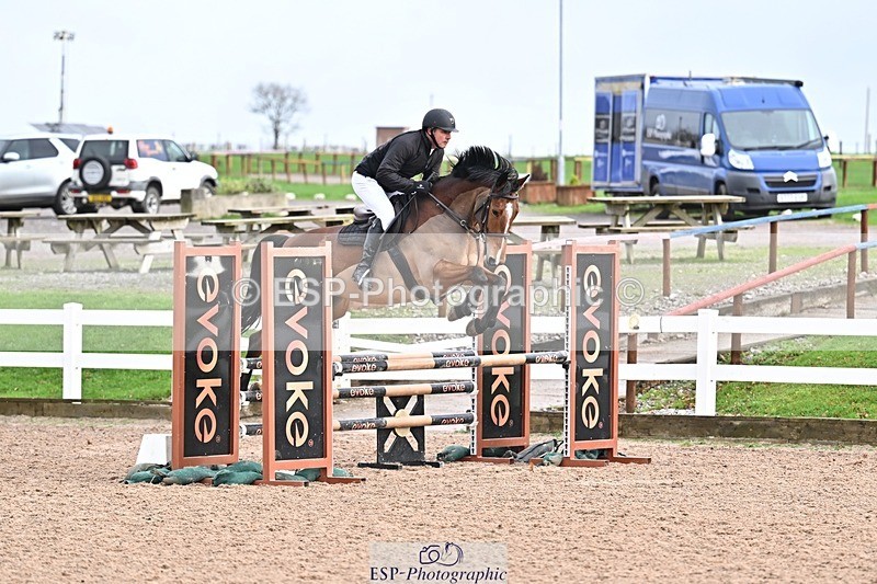 251119-101400-00093 - Cls 1 British Novice and 90cm Open