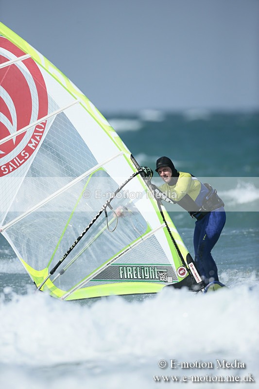 WS 020413-14 - Windsurfing