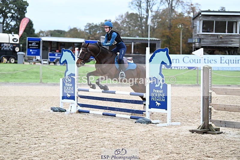 241116-105217-00676 - Cls 2 80-85cm Start to 11.30