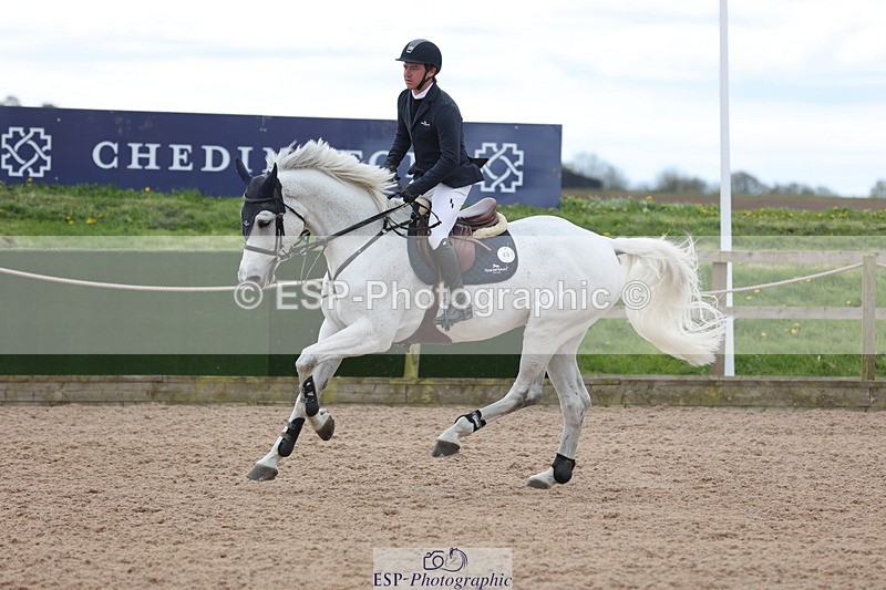 240419A-115241-06869 - Cls 6, 2 Star Medium Tour 1.35m