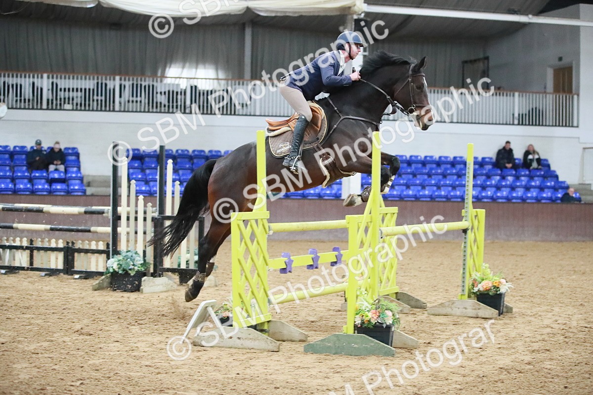 SBM_001193 - Class 4 - Senior Newcomers - 1.10m Open
