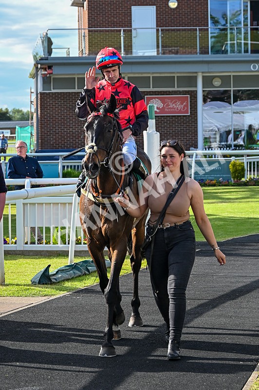 310526-Race 6-Mountain Road-9319 - Race 6 18.15pm Sky Bet For The Fans Handicap