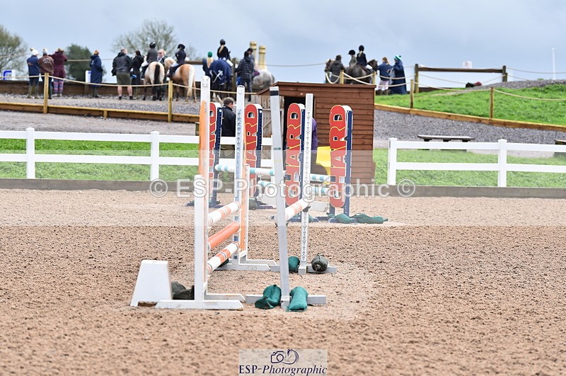 231029A-102324-02288 - 70cm Pony Intro