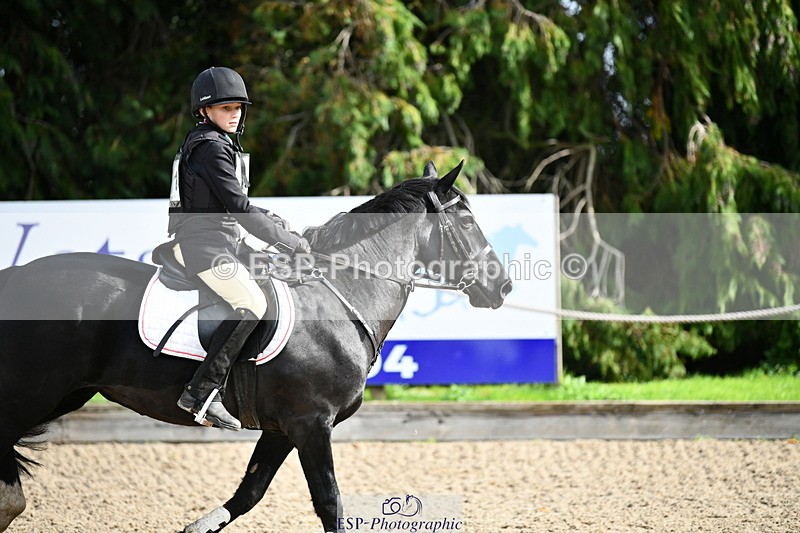 251004A-131227-01188 - Classes 6 & 7 60cm