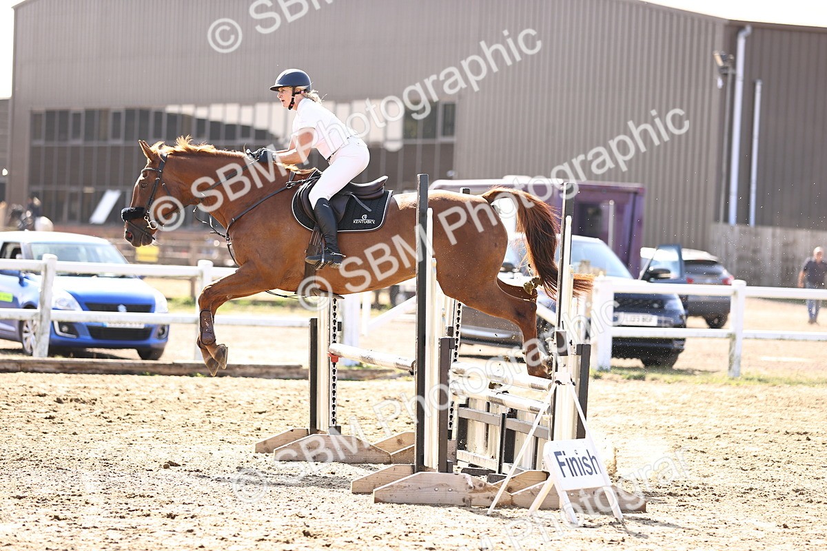 SBM_005687 - Class 9 - Senior British Novice - 90cm