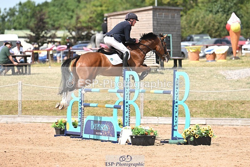 250726-150514-07103 - Cls 15 Snr Foxhunter