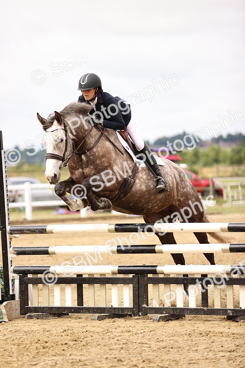 SBM_012936 - Class 13 - Senior British Novice - 90cm Open