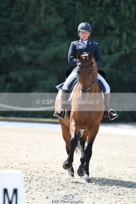 250810A-120958-06224 - 041-Laura.GreenIreldo.L