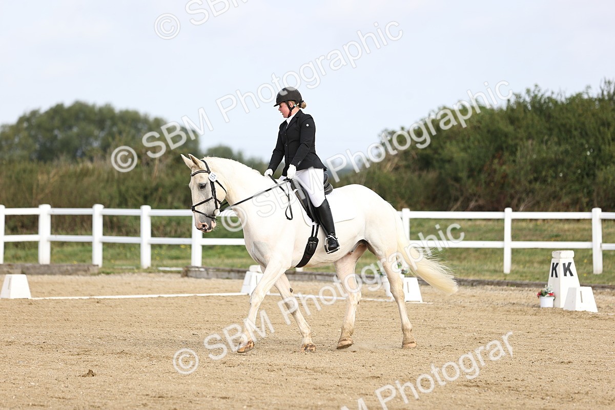 SBM_015365 - Class 14 - Novice 23 - 9.05-10.08