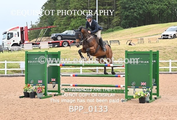 BPP_0133 - CLASS 25 SUN HOYS Redpost Equestrian Senior Foxhunter Second Round
