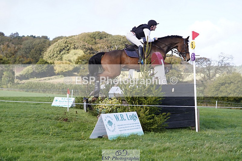 241025-113508-06275 - 013-Cameron.Beer-GREENLANES.LE.BAMBALOU