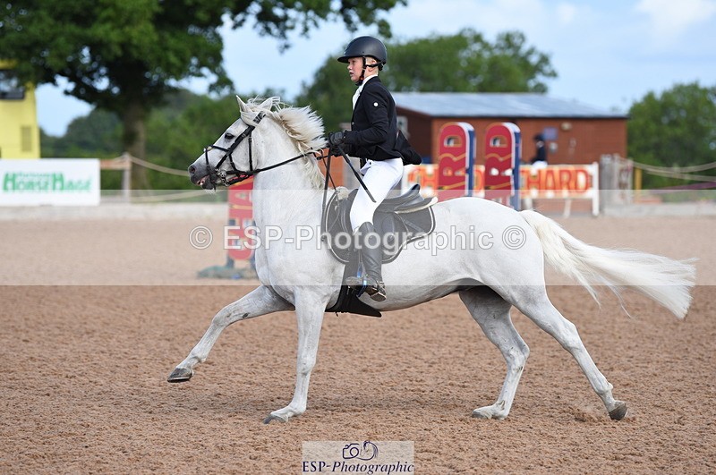 230716A-091304-01850 - Cls 32 Stepping Stones 128cm & 138cm