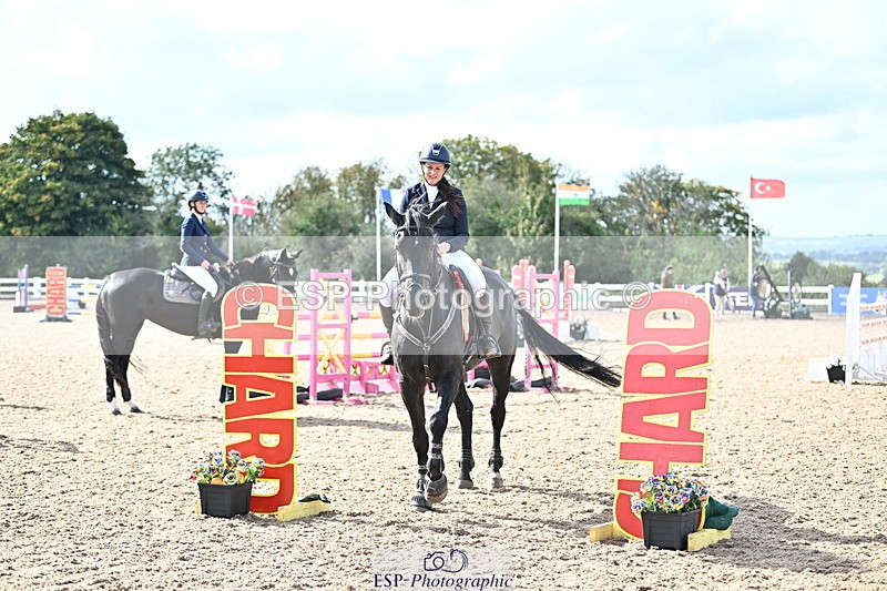 241005A-130216-03890 - SAT Cls 18 1.05m Amateur Jump Off and P