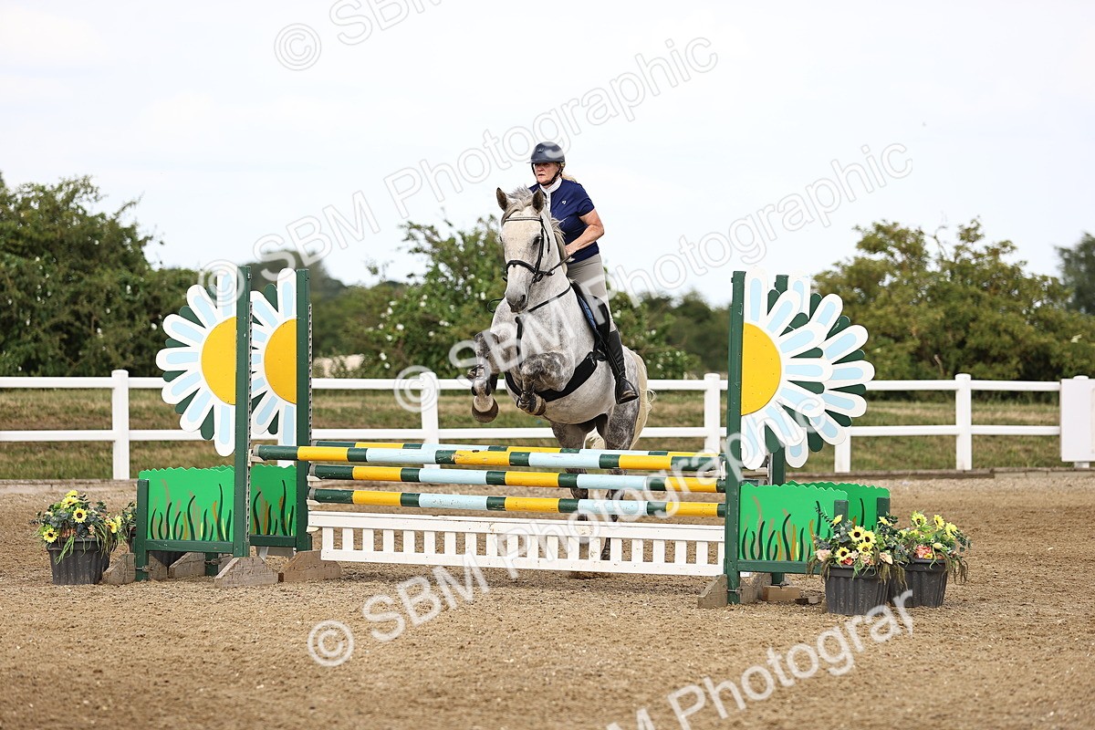 SBM_002338 - Class 18 - Ariat Senior British Novice- 90cm Open