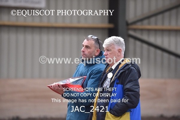 JAC_2421 - CLASS 3 Intermediate Working Hunter