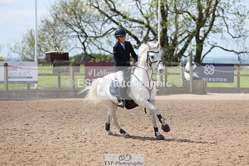 250504-124648-02585 - Cls 5 Pony Foxhunter and 1.10m Open