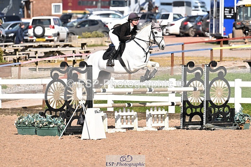 260328-145102-04058 - Cls 25 1.10m Amateur Quali
