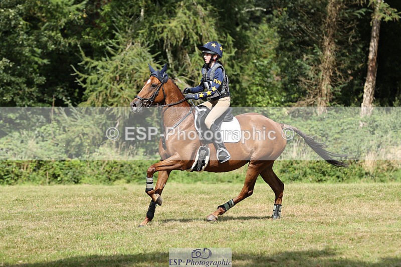 240825X-112918-32271 - 70cm XC 11.00 to 12.00