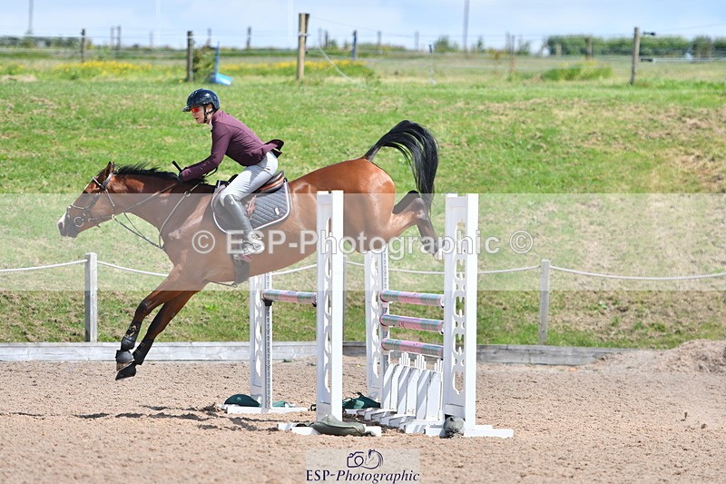 240609A-122817-05176 - Cls 18 Snr Newcomers and 1.10m Open