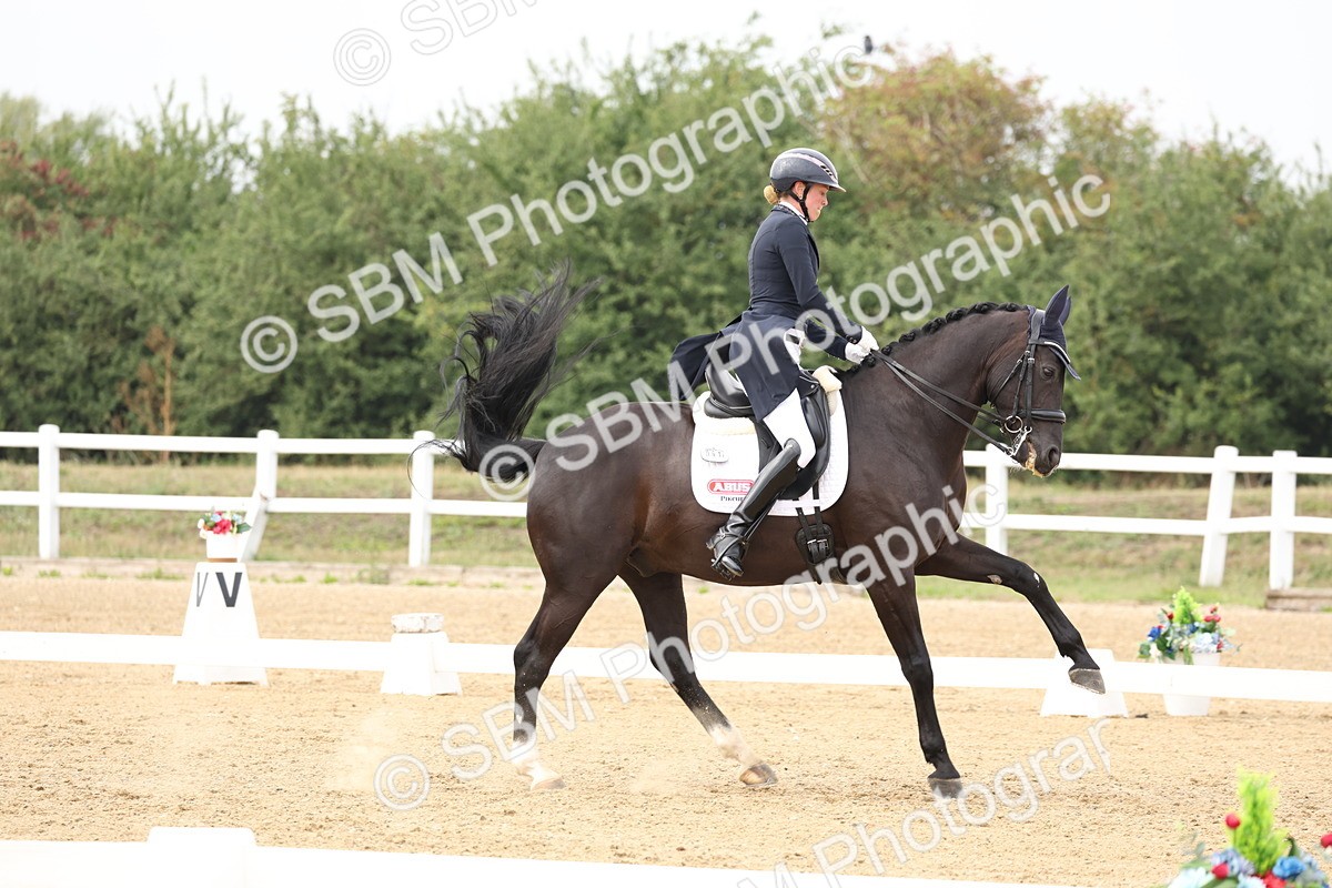 SBM_008237 - Class 10 - FEI INT I - 16.10-16.50