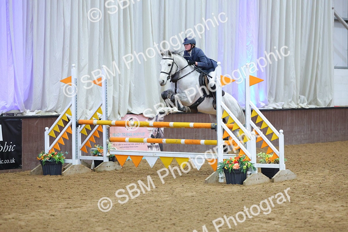 SBM_010025 - Class 21 - Nupafeed Supplements Senior Discovery/ 1m Open - First Round (1.00m)