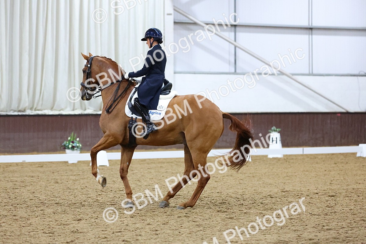 SBM_009844 - Class 14 - FEI Grand Prix - 19.27-20.27