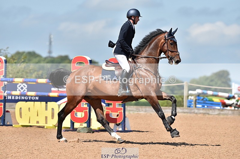 230810A-114842-00955 - Cls 9 Foxhunter