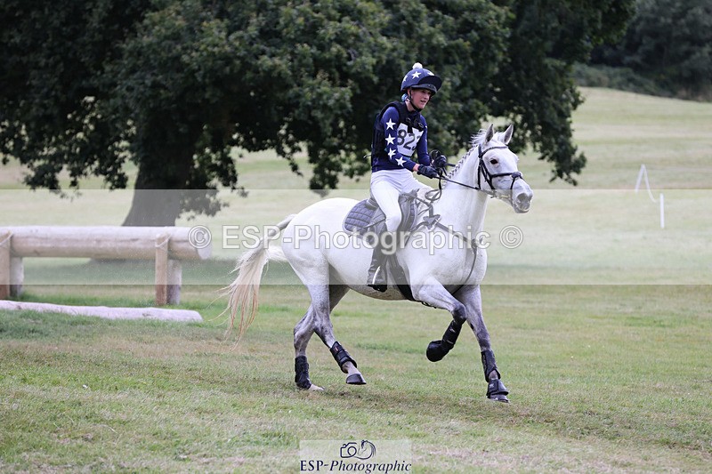 240825X-164253-37797 - 80cm XC 16.30 to 17.30