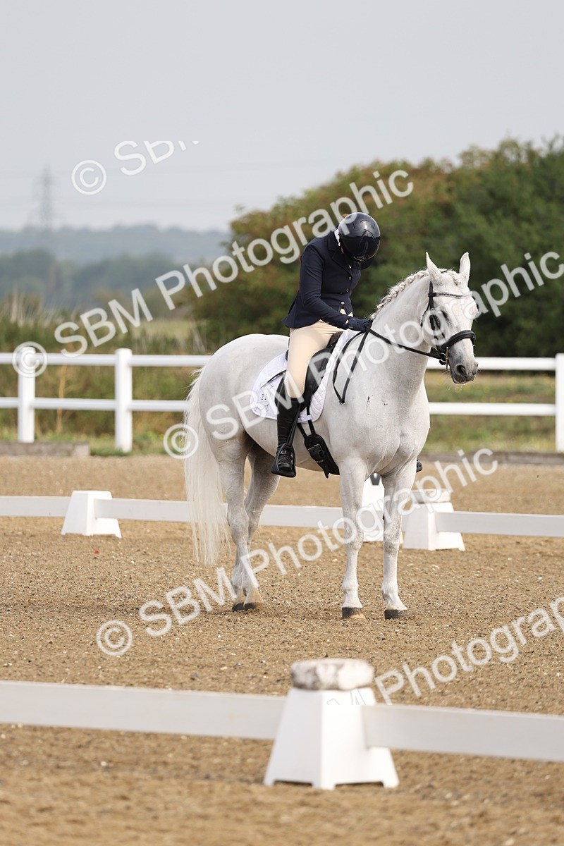 SBM_005377 - Class 6 - Novice 6 - 9.30-10.12