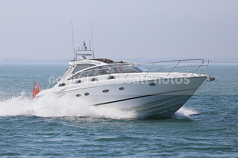 190825 HAPPY BUNNY - PRINCESS V48 1Y3A2191 - Motorboats - Hardtop