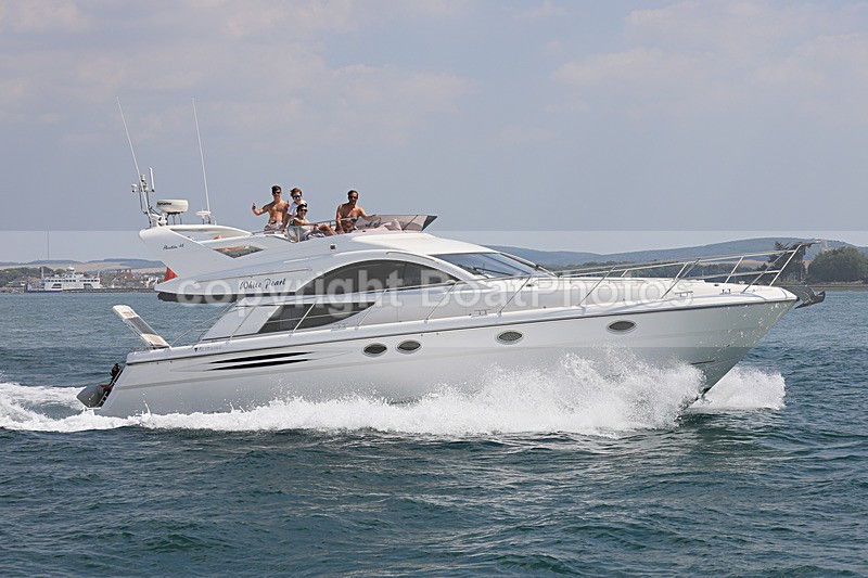 180708 WHITE PEARL - FAIRLINE PHANTOM 46 1Y3A0993 - Flybridge Cruisers