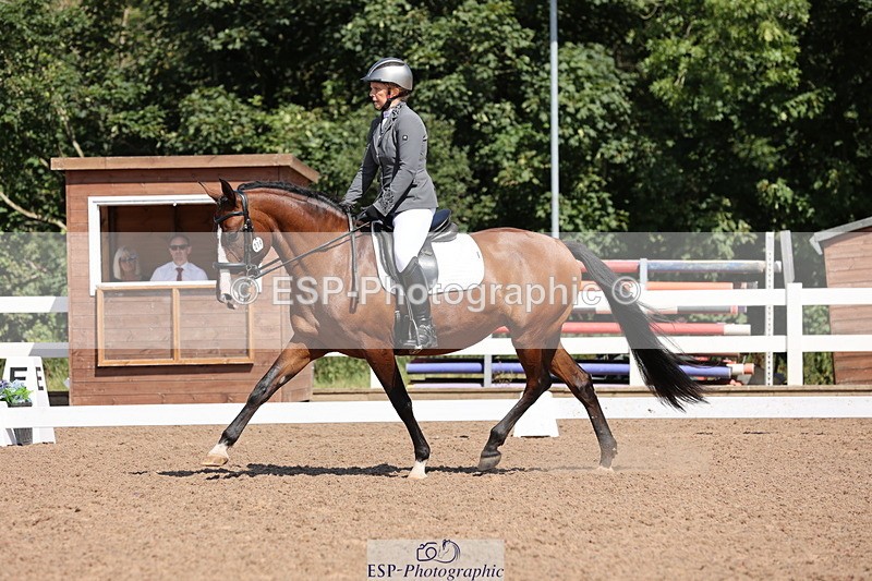 240816A-115804-04316 - 219-Sarah.Baldwin-Ervilha.Dos.Leitoes