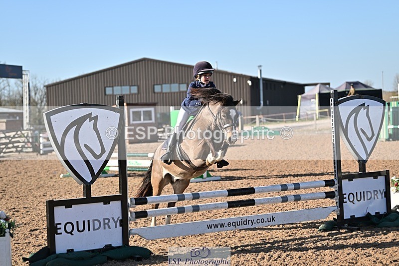 250401-172308-00391 - 70cm classes