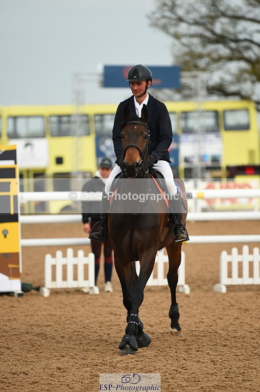 230504A-090624-00276 - Cls 8 Snr Foxhunter